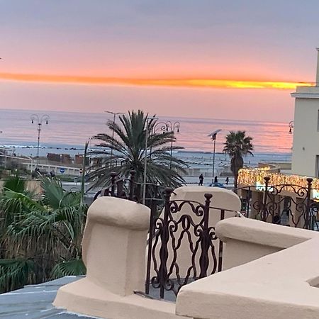 Rome, Beautiful Apartment In A Vintage Building Lido di Ostia Ngoại thất bức ảnh