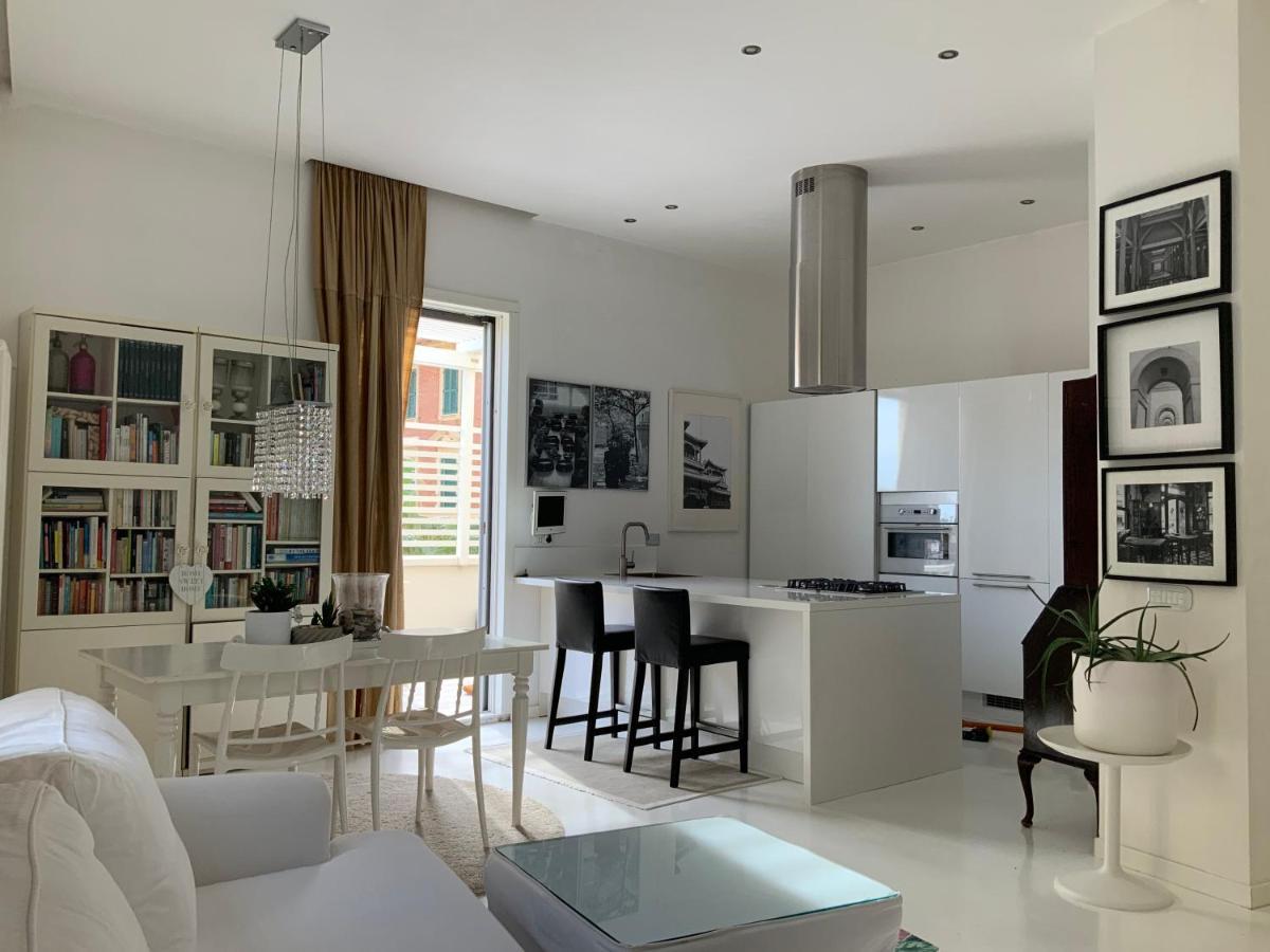 Rome, Beautiful Apartment In A Vintage Building Lido di Ostia Ngoại thất bức ảnh